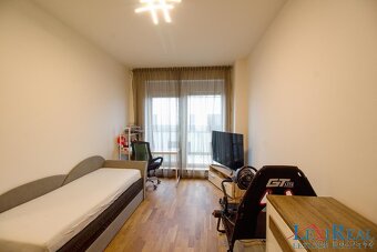 řadový rodinný dům 164 m2, 211 m2 zahrada, nadstandartní vyb - 19