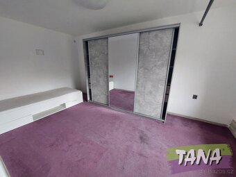 Rodinný dům se zahradou v obci Siřejovice v blízkosti města  - 19