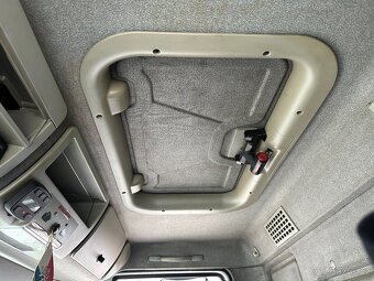 Iveco EUROCARGO 75E17 PLACHTA ČELO E3 - 19