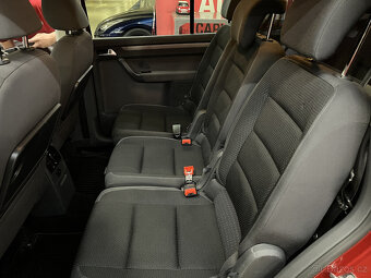 Volkswagen Touran 1.6TDI 77kW 7-Míst 2010 NAVI , KRÁSNÉ - 19