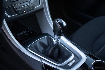 Ford Mondeo Combi 1.6 TDCi - 19