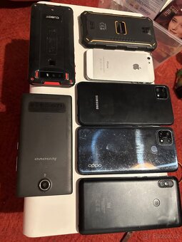 Mobilni telefony funkcni i na dily celek popis - 19