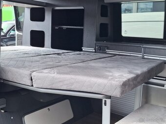 VOLKSWAGEN T6 2,0TDI 4x4 CALIFORNIA STYL 6míst - 19