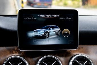 Mercedes-Benz GLA 200 d - 19
