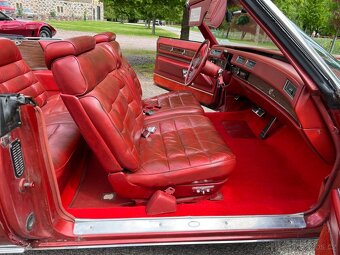 1976 Cadillac Eldorado Convertible - 19