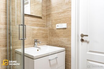 Kompletně zrekonstruovaný byt 2+1 s možností úpravy na 3+kk  - 19