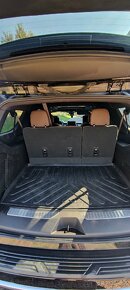 Chevrolet Suburban LPG 6.2L Hight Country 7 míst - 19
