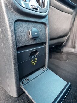 VW Tiguan 2.0TDI 103kW R-line 4Motion DSG Tažné Webasto 2012 - 19