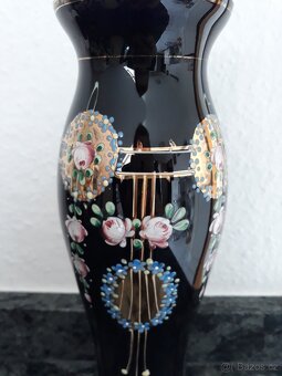 Vázy a vázičky ze skla, porcelánu a keramiky - 19