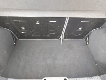 Ford Fiesta Titanium 1.4 71 kw, 128.000 km - 19