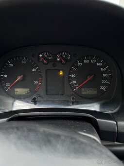 Golf 4 1.9 tdi 66kW - 19