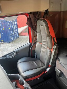Volvo FH16 750 6x4 / Hydraulika / Full air - 19