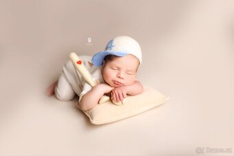 Focení novorozenců Praha a celé ČR, ateliér / doma Newborn - 19