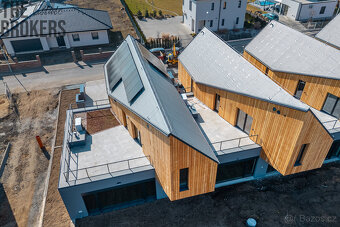 Prodej nízkoenergetického rodinného  domu 141 m², pozemek 35 - 19