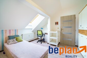 Prodej podkrovního bytu v Nejdku - 19