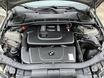BMW 3 e90 320d 120 kw - 19