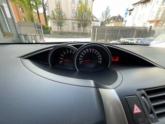 TOYOTA VERSO 1.6D-4D - 7 MÍST - BEZ KOROZE-NAVIGACE- - 19