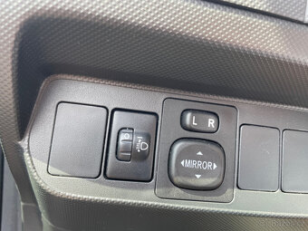 Toyota Auris 1.6 i Valvematic 1. majitel ČR - 19