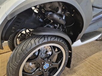 Piaggio MP3 500 ABS LED ESP USB 5/2015 - 19