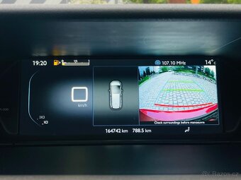 Citroën Grand C4 Picasso 2.0HDi MANUÁL 7MÍST KAMERA SERVISKA - 19