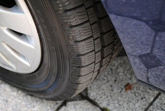 VW SHARAN 1.9TDi 96kW - klimatizace - ESP - výhřev - tažné - 19