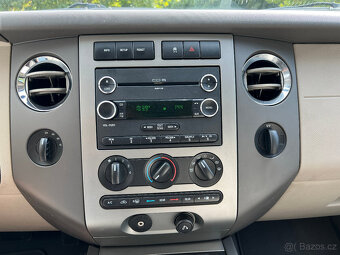 Ford Expedition 5.4 V8, 1 majitel, 67 000 km, 7 míst, 4x4 - 19