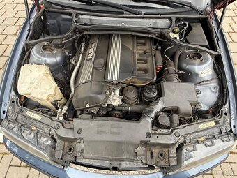 BMW 320 i - 19