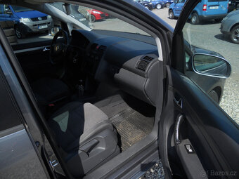 Volkswagen Touran 2.0 TDi 103Kw - 19
