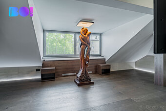 Prodej luxusní vily s výtahem, bazénem a soukromou wellness  - 19