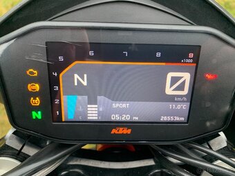 KTM Duke 690R - 19