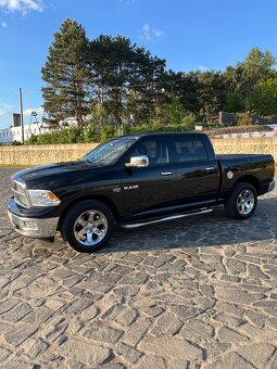 DODGE RAM 5.7Hemi Laramie - 19