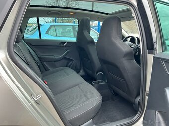 ŠKODA RAPID SP 1.6TDI 77KW SPORT PANORAMA NAVI XENON - 19