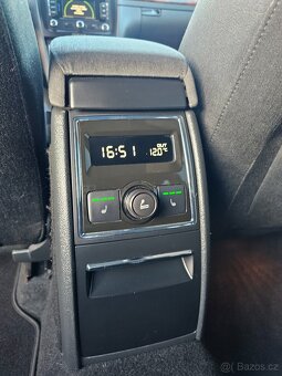 ŠKODA SUPERB 2010 2.0TDI 125kW 4x4 ELEGANCE,SENZORY,VÝHŘEV - 19