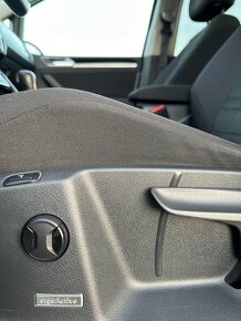 WV Touran 2.0 TDI Highline DSG max.vybava 2016 - 19