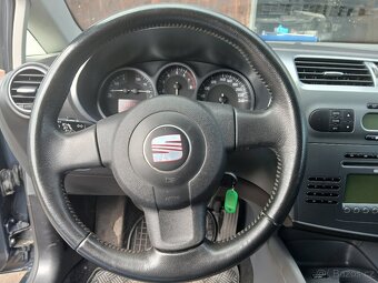 Seat Leon 1.6 75kw 2008 servisní kniha 149t/km - 19