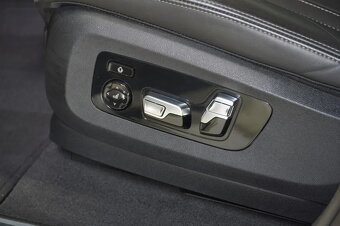 BMW X6, 40D,Xdrive,ČR,Softclos,HUD,H/K - 19