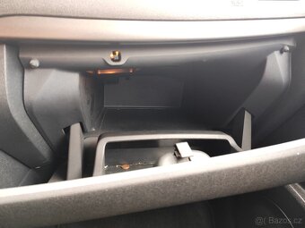 Renault Scénic III 1.6 16V 81 kW – poctivý rodinný parťák - 19