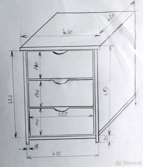 Skříňka se 3 zásuvkami - 19