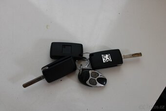 Peugeot 407, 3,0i 155KW, 2.maj.,ČR,AUTOMAT,r.v. 2004 - 19