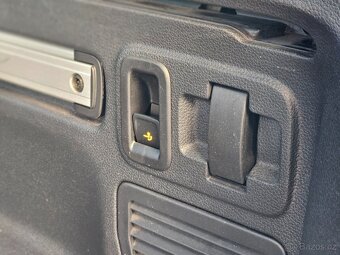 PRODÁNO -VW Touran 2.0TDI 110kW DSG LED ALCANTARA TAŽNÉ PANO - 19