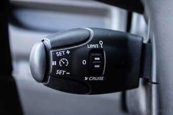 Peugeot Traveller 2.0 BlueHDi Active Standard - 19