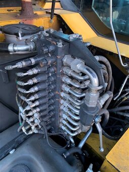 Komatsu pc80 minibagr 8 tun - 19