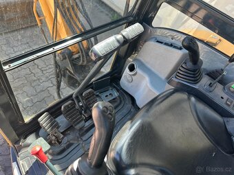 Hyundai Robex 25Z - 19