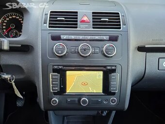Touran 2.0TDI 103kW,Highline,7.míst,2014,1.maj.tažné,servisk - 19