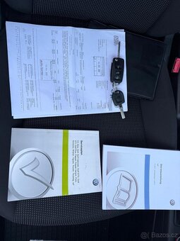 Volkswagen UP 1.0 MPi 5 dveří rok 2012 - 19