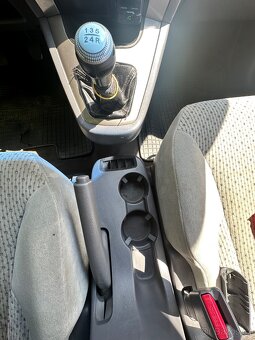 HYUNDAI TUSCON - 19