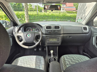 Škoda Fabia II 1,4 i Ambiente Klima ESP Combi   88.000Kč - 19