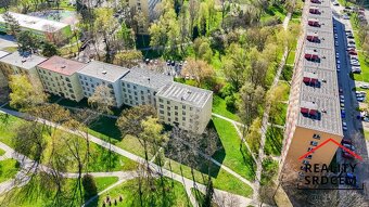 Prodej bytu v os. vlast. o velikosti 2+1+lodžie/50 m2 na u.  - 19