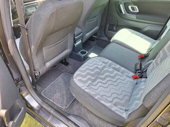 ŠKODA Roomster 1.4i 16V benzín - 19