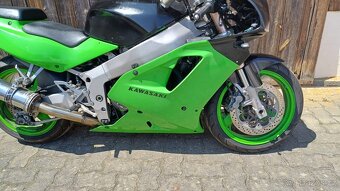Kawasaki ZXR 750J - 19